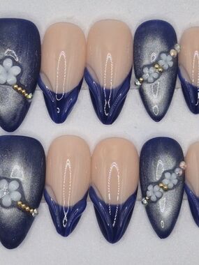 Nude & Deep Blue Floral Accent Press-On Nails